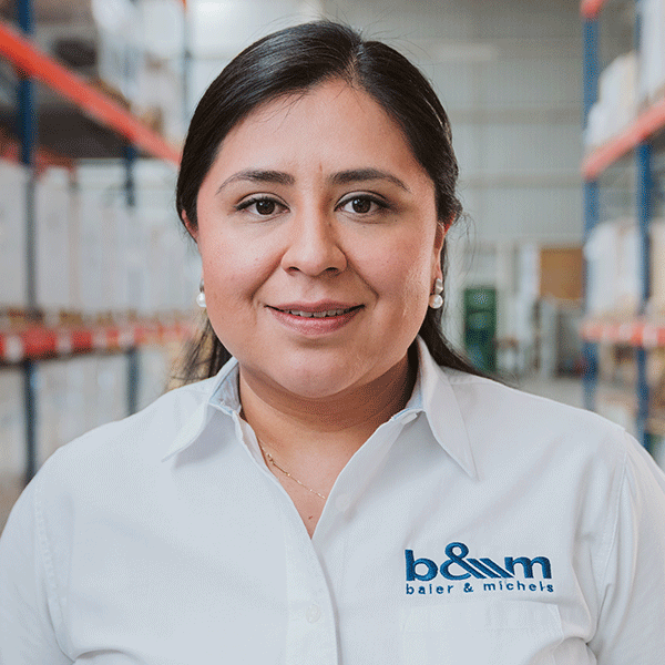 Ximena Garcia, Directrice Générale de b&m Mexique, spécialiste des solutions de fixation et des vis industrielles basée à Querétaro, Mexique.